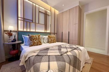 The LightHauz - Luxury Seafront Service Suites @ Penang Waterfront