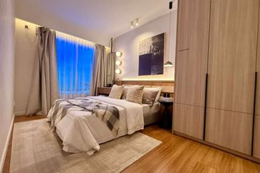 The LightHauz - Luxury Seafront Service Suites @ Penang Waterfront