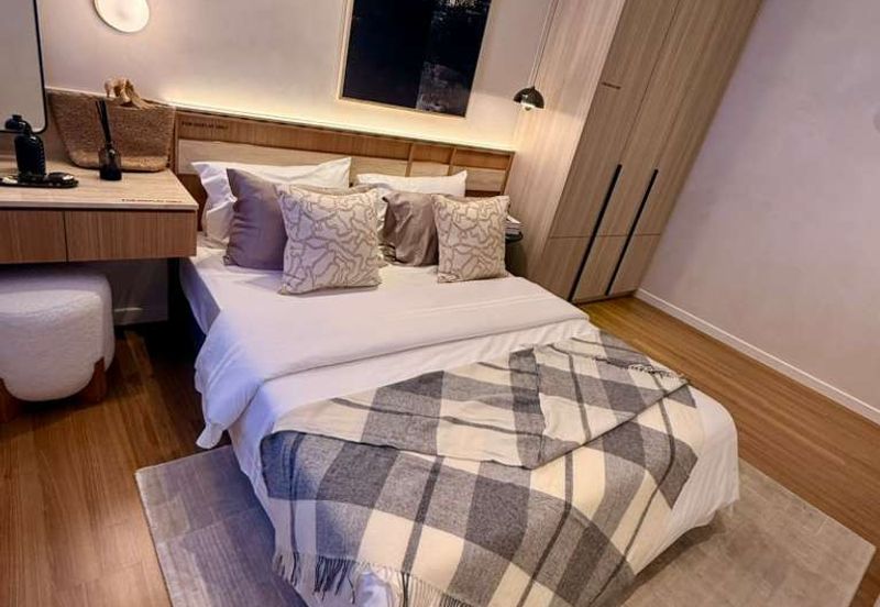 The LightHauz - Luxury Seafront Service Suites @ Penang Waterfront