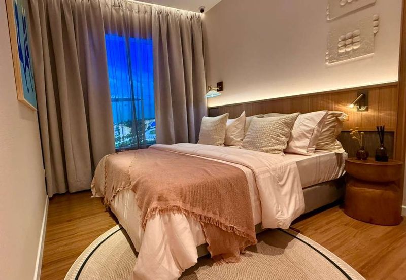 The LightHauz - Luxury Seafront Service Suites @ Penang Waterfront