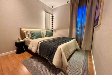 The LightHauz - Luxury Seafront Service Suites @ Penang Waterfront