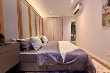 The LightHauz - Luxury Seafront Service Suites @ Penang Waterfront