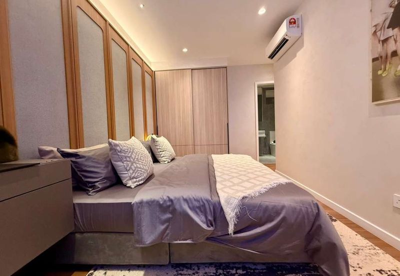 The LightHauz - Luxury Seafront Service Suites @ Penang Waterfront