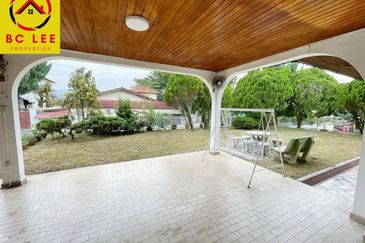 Single Storey Bungalow Mantin