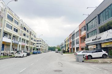 First Floor Shop lot Seremban 2 Near Aeon Seremban 2