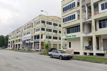 First Floor Shop lot Seremban 2 Near Aeon Seremban 2