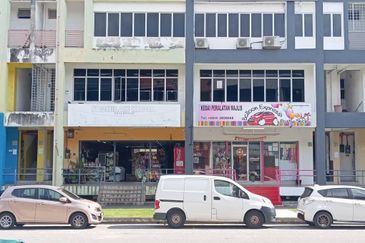 First Floor Shop lot Seremban 2 Near Aeon Seremban 2