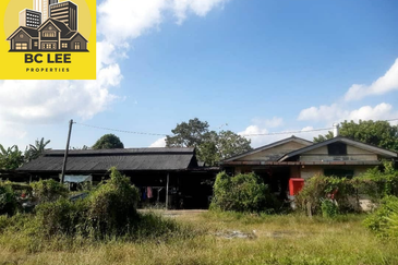 16 Lot Individual Title Residential Land Beside Residential House Seremban Town