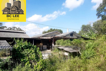 16 Lot Individual Title Residential Land Beside Residential House Seremban Town