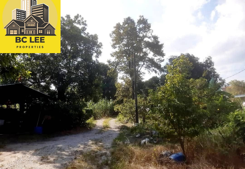 16 Lot Individual Title Residential Land Beside Residential House Seremban