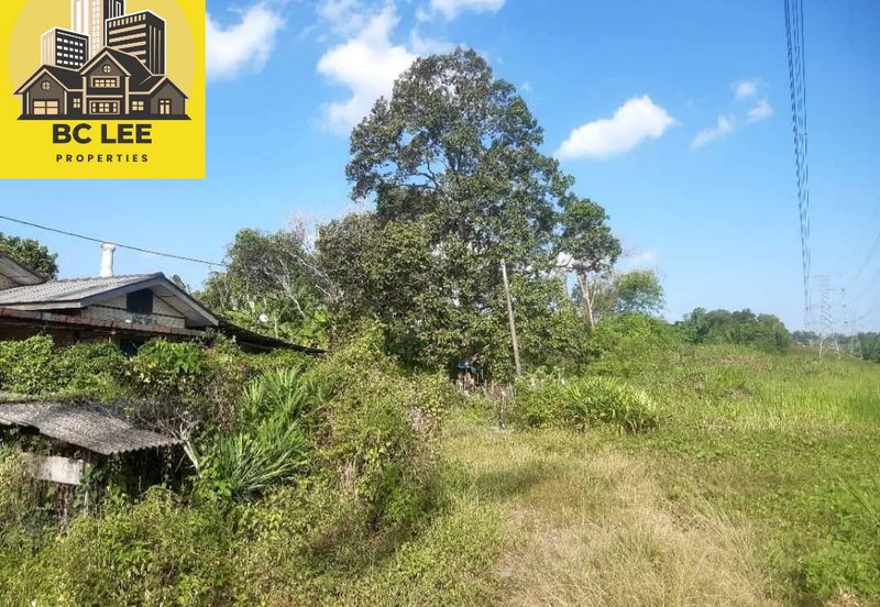 16 Lot Individual Title Residential Land Beside Residential House Seremban