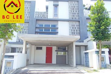 RIMBA RESIDENSI @ RASAH KEMAYAN