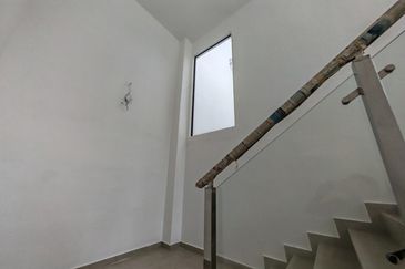 Gated & Guarded Super Size SemiD 