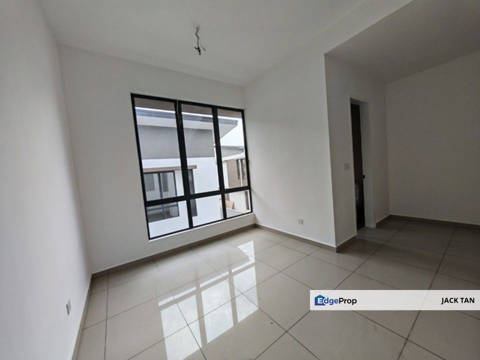 Gated & Guarded Super Size SemiD , Melaka, Bemban