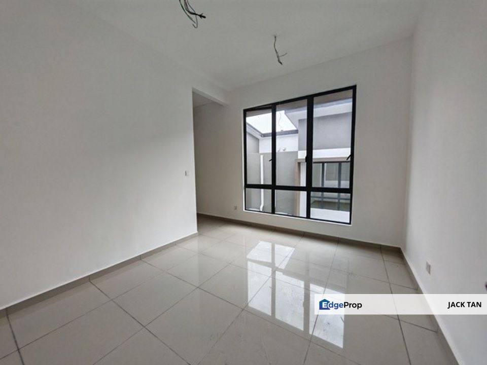 Gated & Guarded Super Size SemiD , Melaka, Bemban