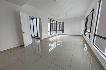 Gated & Guarded Super Size SemiD 