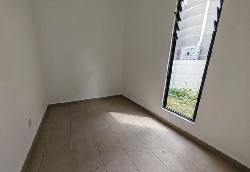 Gated & Guarded Super Size SemiD 