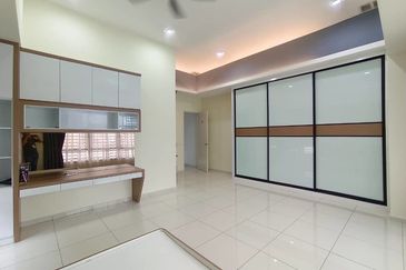 One Krubong Lake Garden