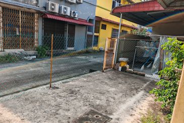 TAMAN BANDAR BARU MASJID TANAH