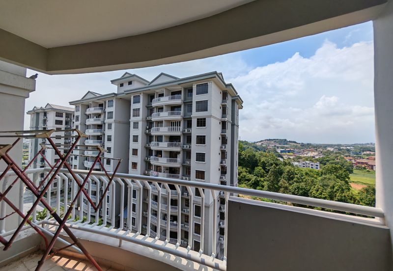 CHENG HEIGHTS CONDOMINIUM