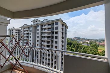 CHENG HEIGHTS CONDOMINIUM