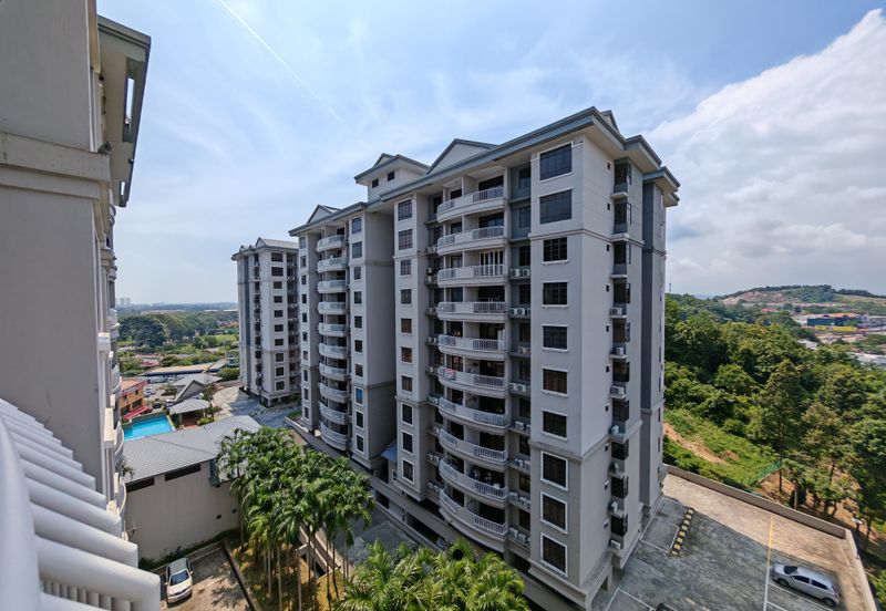 CHENG HEIGHTS CONDOMINIUM