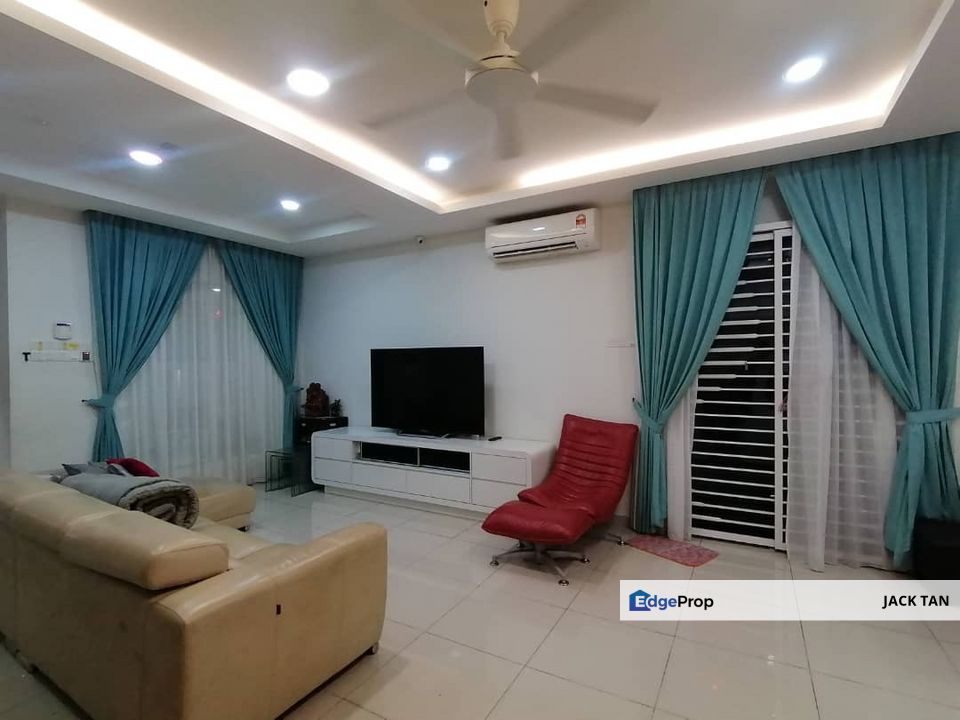 Gated & Guarded Fully Renovated 2.5 Storey house Muzaffar Height Bukit Beruang Ayer Keroh For Sales , Melaka, Ayer Keroh