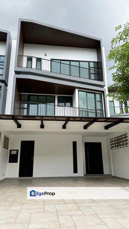 Lagoon Residences at Senibong Cove Freehold 3 Storey Terrace , Johor, Masai