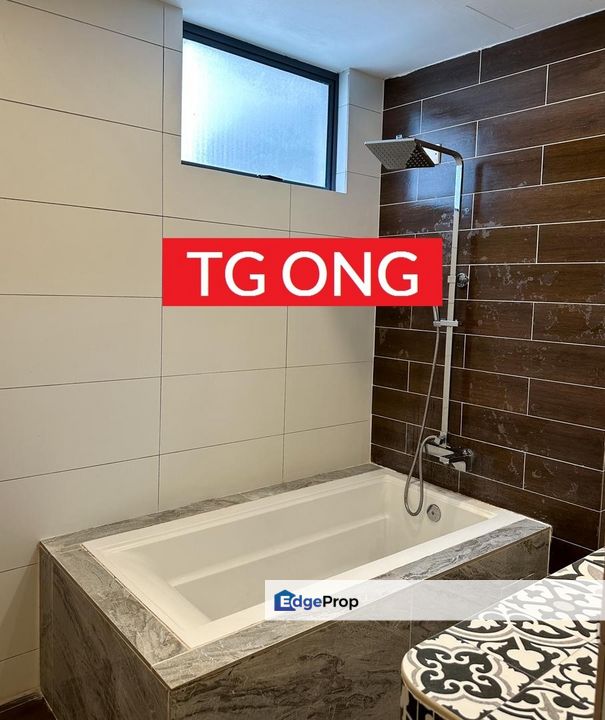 Wellesley Residence Designer Units 1 Carpark  650 sqft, fully renovated and ready to move in., Penang, Butterworth