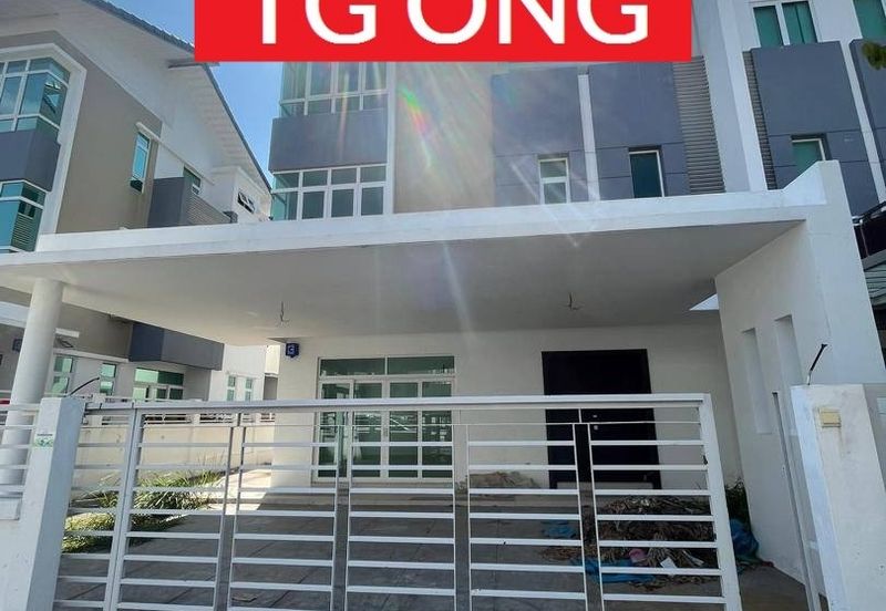 Cypress Villa @ Desaria