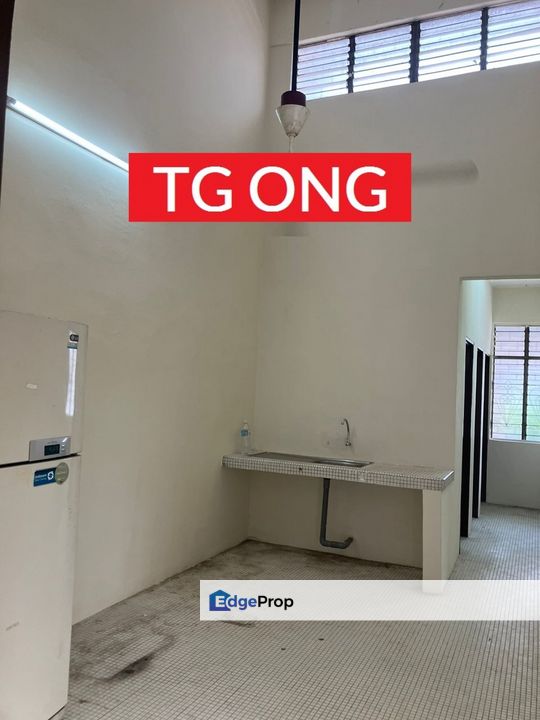 Hostel near Sunway Carnival Mall Walking Distance Good Condition Kitchen Ready, Penang, Seberang Perai
