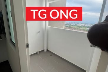 Signature 2 Move in Condition Fan Light Ready near Evoke Mydin