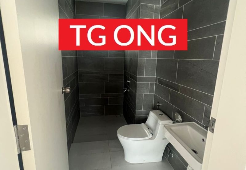 Signature 2 Move in Condition Fan Light Ready near Evoke Mydin