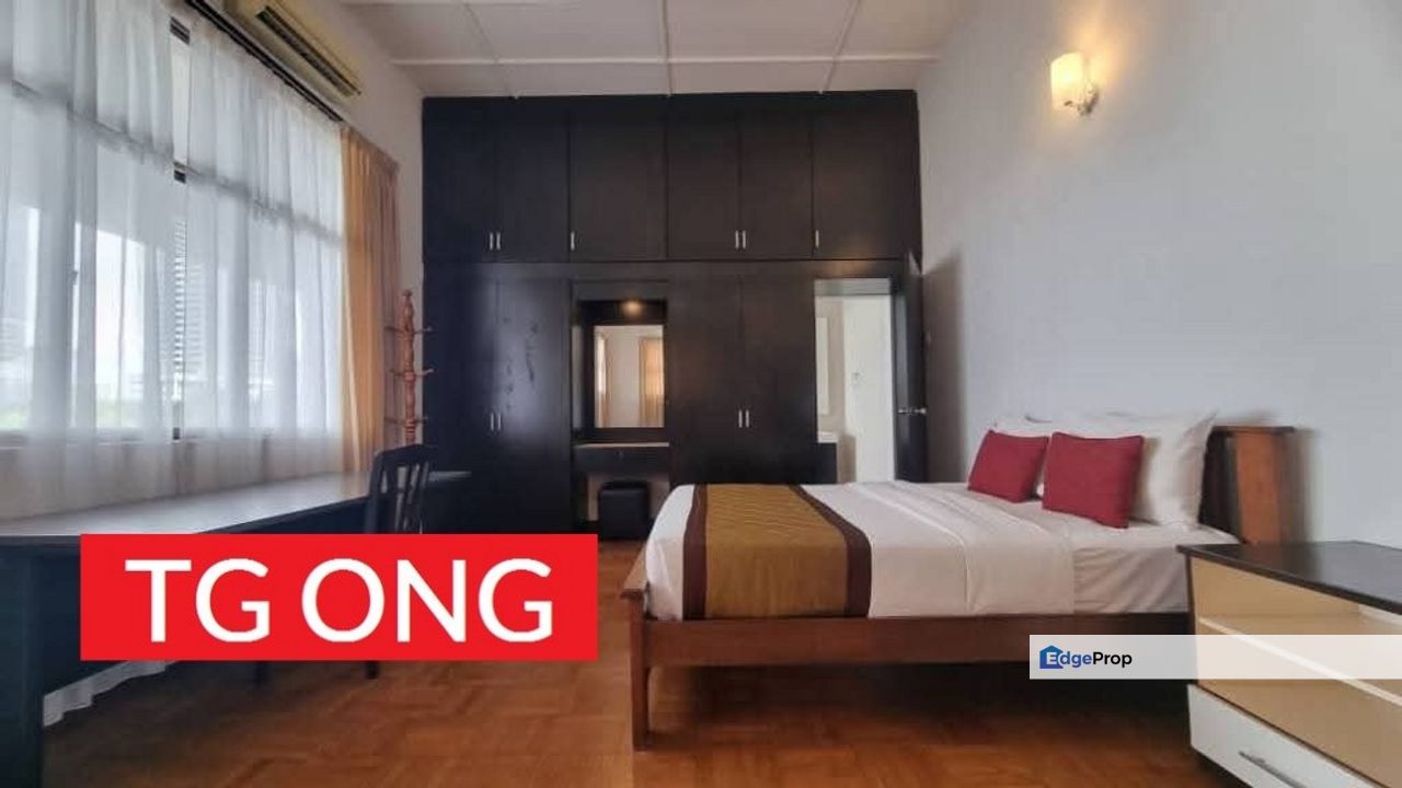 Tanjung Bungah seafront bungalow for RENT!, Penang, Tanjung Bungah