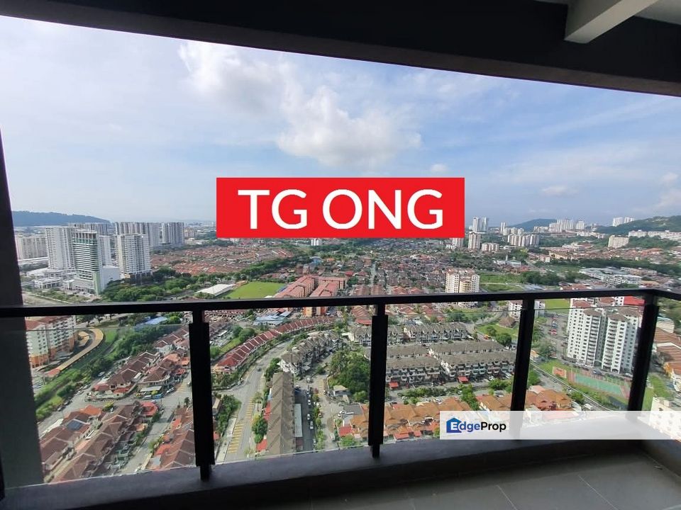 Golden Triangle 2  Move in Condition Partially Furnish 2 Car Park Near Queensbay , Penang, Relau