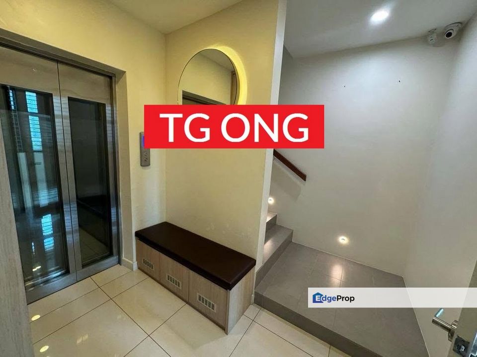 Iconic Skies Relau Luxury Move in Condition near Queensbay , Penang, Relau