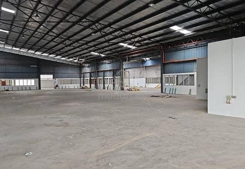 1.5 Storey Detached Factory At Taman Industri Makmur Kulim For Rent