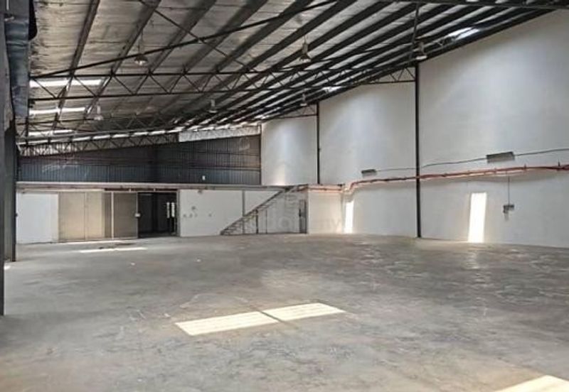 1.5 Storey Detached Factory At Taman Industri Makmur Kulim For Rent
