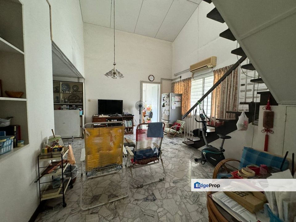 LANDED SALE 2 STORE BUNGALOW AT TAMAN JESSELTON ORIGINAL CONDITION VIEW TO OFFER , Penang, Georgetown