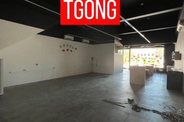 Ground Floor Karpal Singh Drive Hot Unit Facing Mainroad 