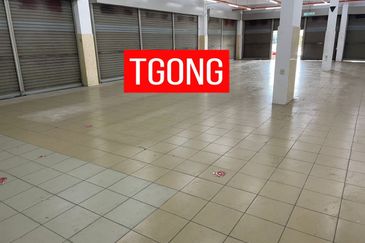 Facing Mainroad Ground Floor High Visibility near F&B Area Rare Units 