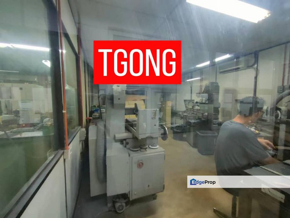 1.5 Storey Semi Detached Light Industry at Bayan Lepad Industrial Park Well Maintained Friendly Owner, Penang, Bayan Lepas