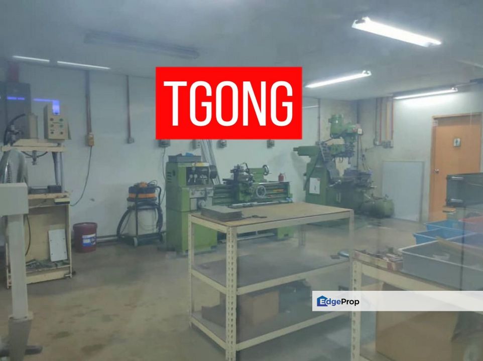 1.5 Storey Semi Detached Light Industry at Bayan Lepad Industrial Park Well Maintained Friendly Owner, Penang, Bayan Lepas