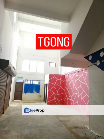 Corner Warehouse High Ceiling Easy Loading Access to Kulim HiTech , Kedah, Kulim