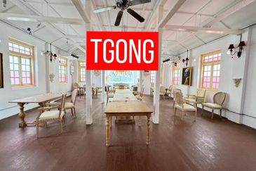 SHOP HOUSE LOT RENT AT JALAN KELAWAI FACING MAIN ROAD TOP CONDITION 