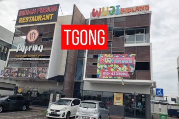 Pusat Perniagaan Alma