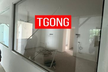 LANDED RENT 1 STOREY BUNGALOW AT JALAN PINHORN ORIGINAL CONDITION RARE IN MADKER 13099 SQFT RM620 PER SQFT