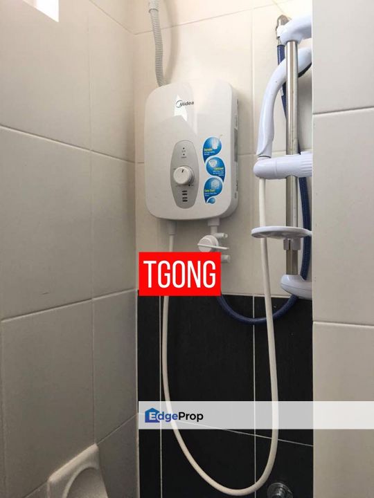 Hot Units 2 Carpark near Evoke Meritus near Iconcity , Penang, Seberang Perai