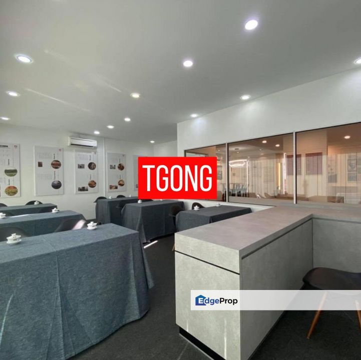 SHOP LOT SALE 2 STOREY AT JALAN KELAWAI TOP CONDITION SELL WITH GOOD PROFILE TENANT FACING MAIN ROAD , Penang, Georgetown