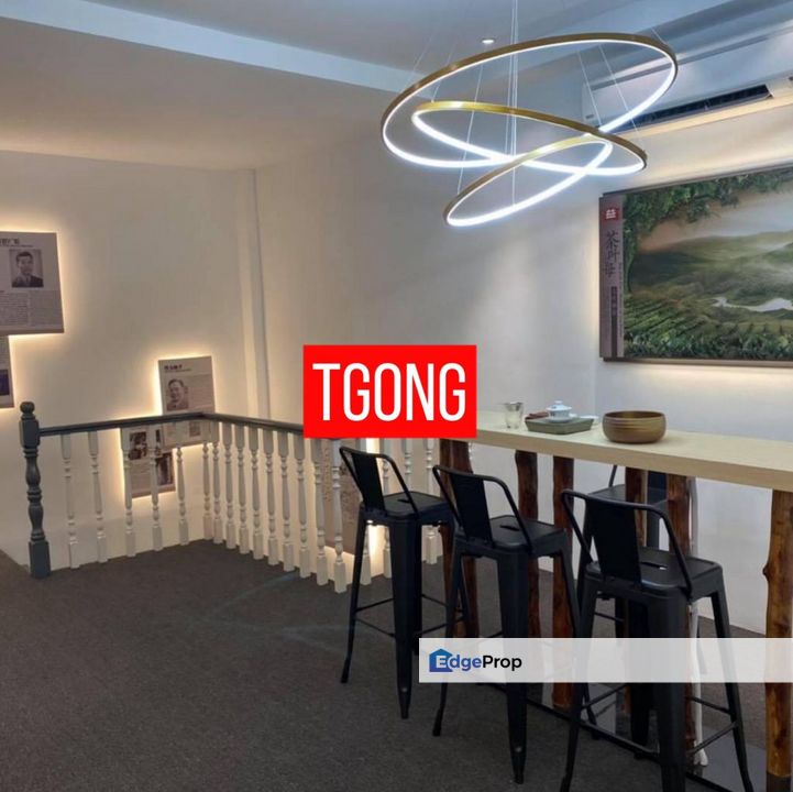 SHOP LOT SALE 2 STOREY AT JALAN KELAWAI TOP CONDITION SELL WITH GOOD PROFILE TENANT FACING MAIN ROAD , Penang, Georgetown